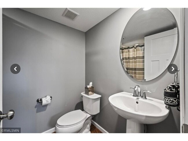 Building Photo - 11280 Sand Castle Dr