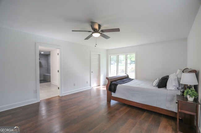 Building Photo - 212 Southland Dr