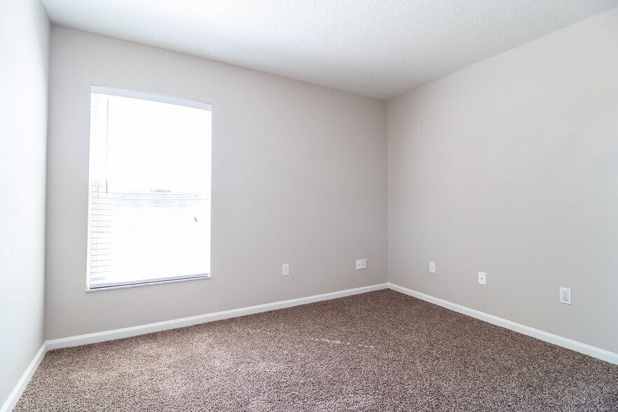 Building Photo - 2856 Snowy Owl Ct