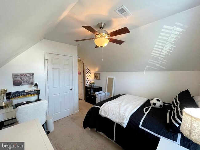 Building Photo - 519 Gate Dancer Ct