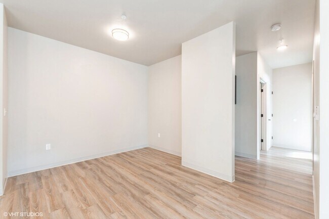 Building Photo - Eagle Valley Ranch Apartments