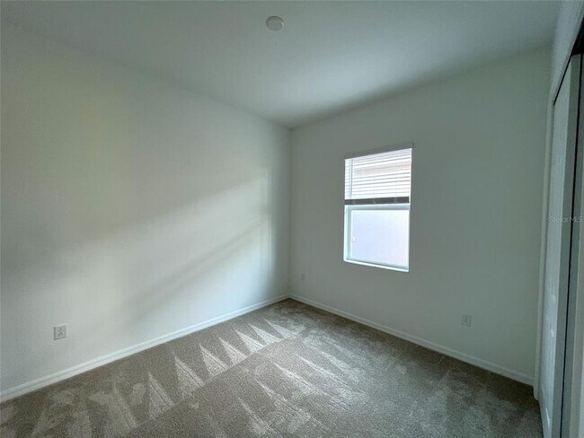 Building Photo - 25246 Keygrass Ct
