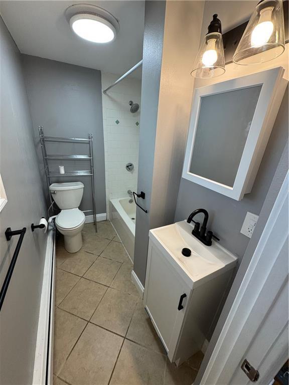 Building Photo - 29 Gesler St