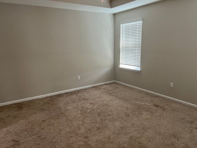 Building Photo - Great home in a gated community