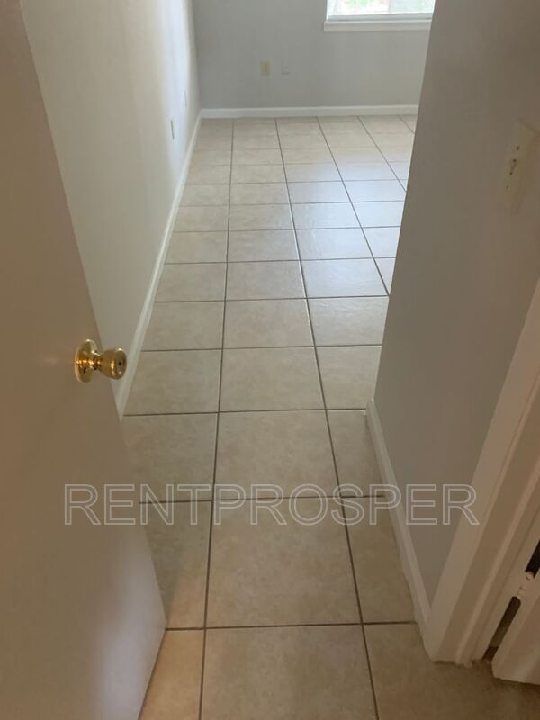 Building Photo - 4267 S Semoran Blvd