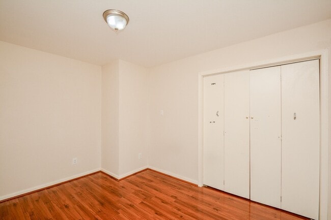 Building Photo - 8402 Brickhaven Ln