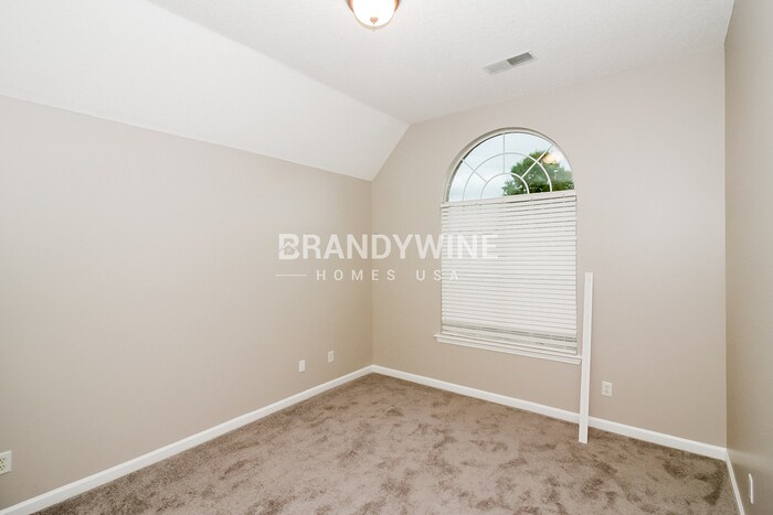 Building Photo - 1581 Farkleberry Dr