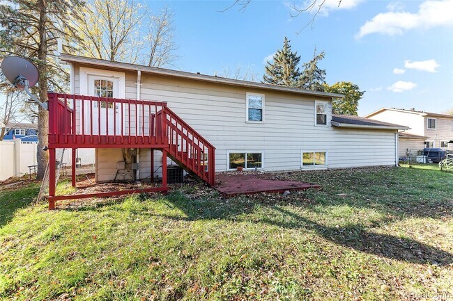 Building Photo - 22582 Winfield Rd
