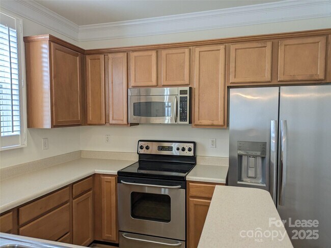 Building Photo - 103 Chawton Ln