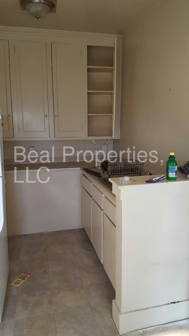 Building Photo - 423 Washington St