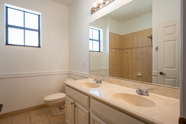 Building Photo - 1425 Portofino Meadows Blvd