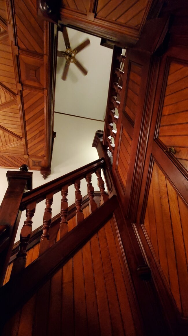 Building Photo - 57 Park St