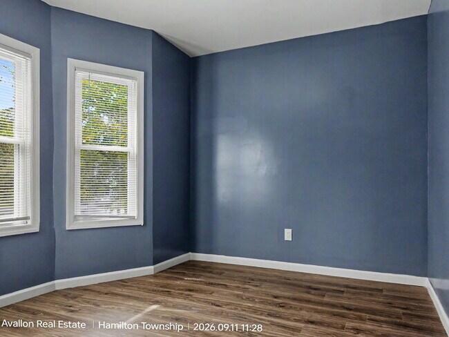 Building Photo - 1275 Hamilton Ave