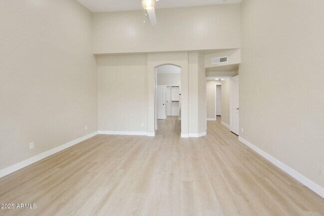 Building Photo - 1737 E Cortez Dr