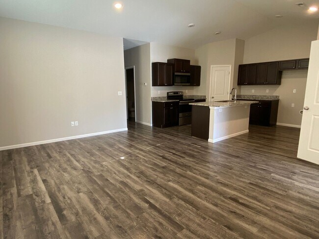 Building Photo - Beautiful Duplex in Maize - Maize School D...