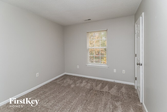 Building Photo - 3122 Edmonton Pl