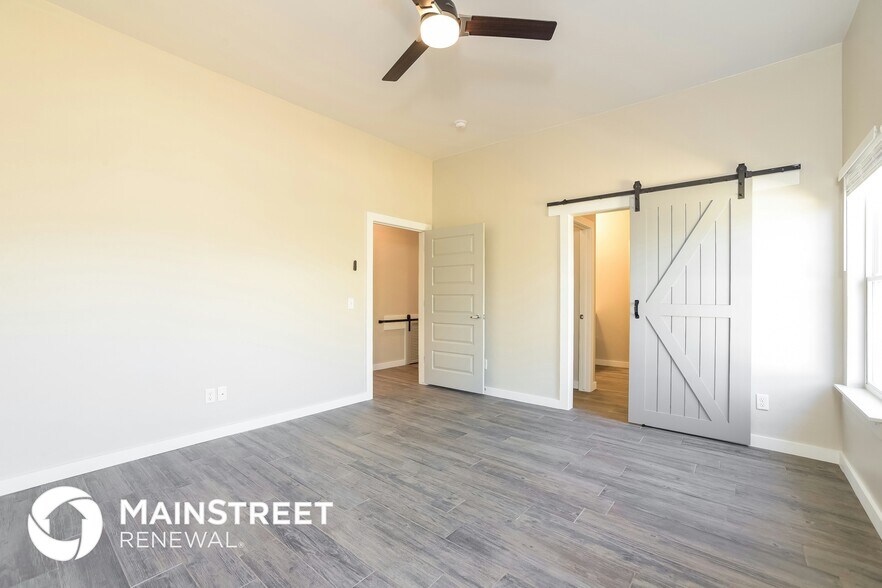 Building Photo - 11339 Paradise Out Ln