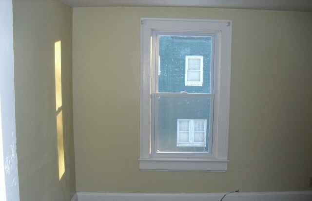 BEDROOM #3 (4 of 6) - 886 Storer Ave