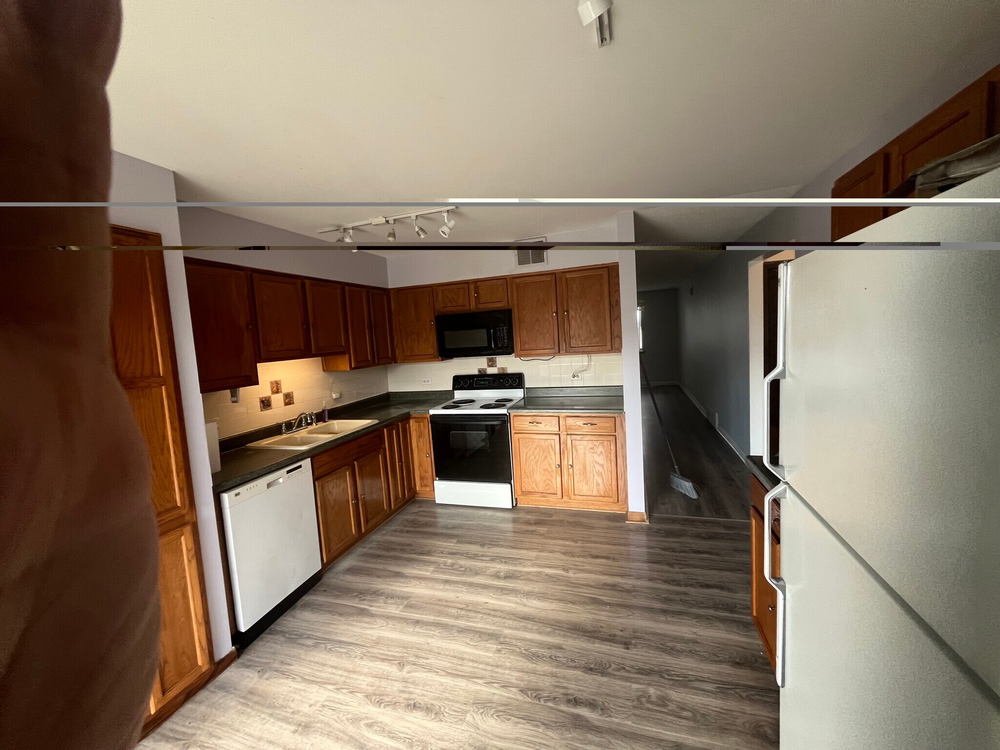 Building Photo - 1452 Carol Ct