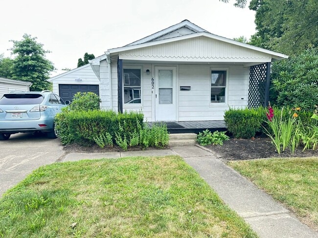 Primary Photo - 602 Jefferson Ave