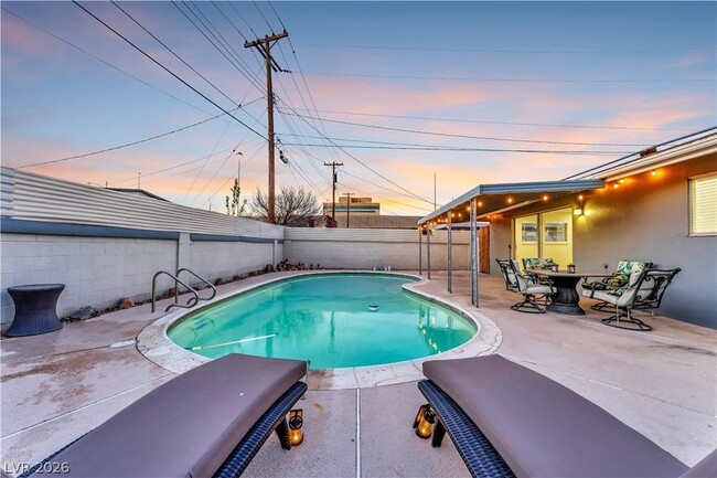 Building Photo - 105 Marigold Ln