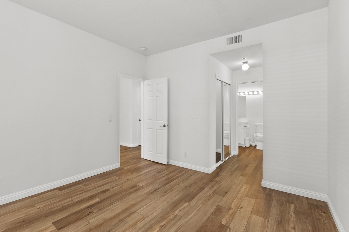 Building Photo - 20331 Bluffside Cir