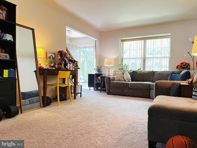 Building Photo - 6501 Coventry Way
