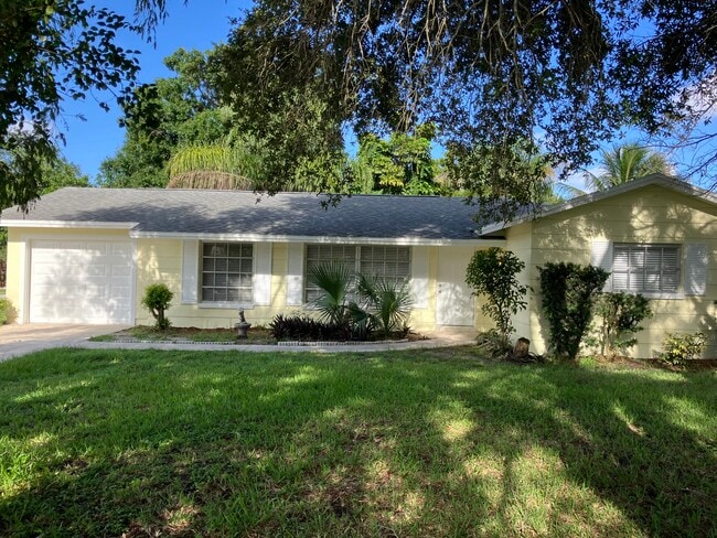 Building Photo - 1556 29th Ave