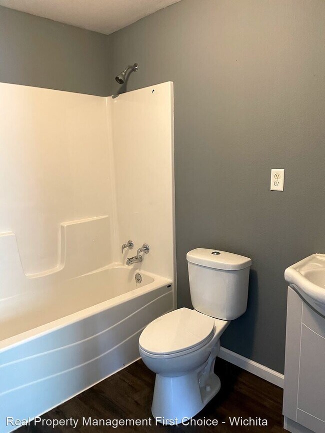 Building Photo - 2 br, 1 bath House - 1221 S Greenwood