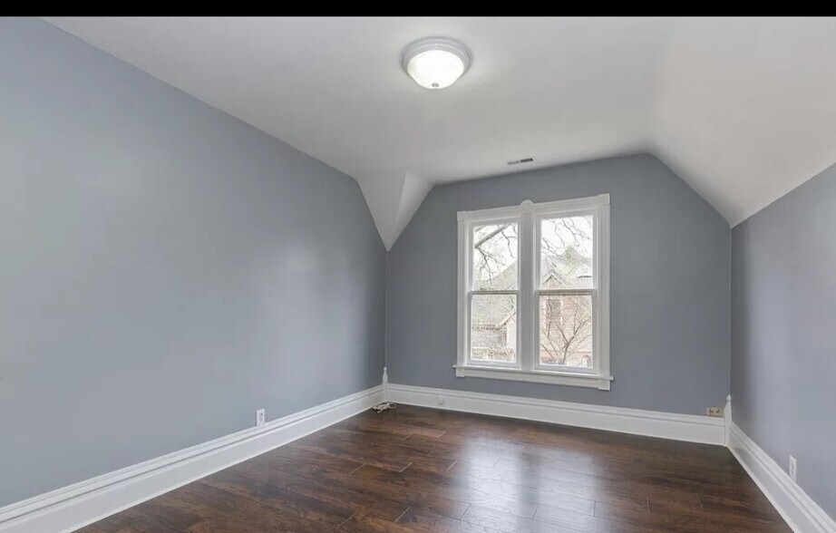 Living Room - 105 Hill Ave