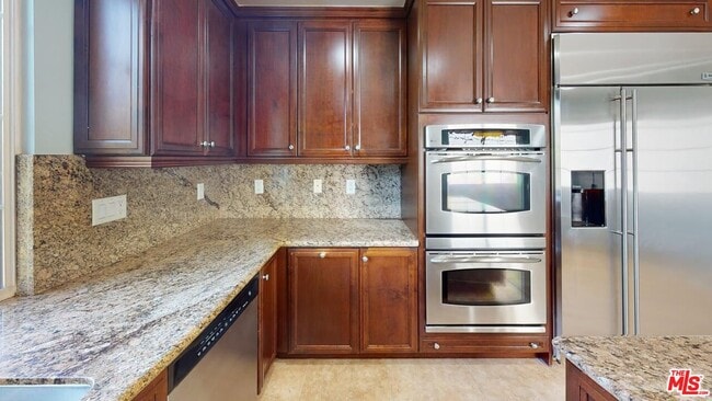 Building Photo - 5655 Como Cir