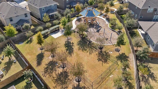 Building Photo - 3201 E College Park Dr