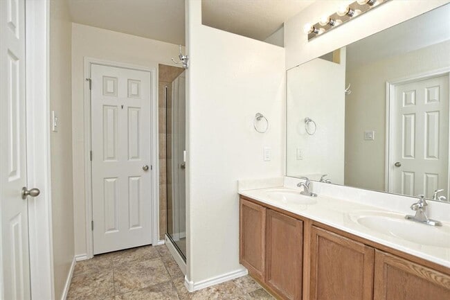 Building Photo - 401 Bandara Woods Blvd