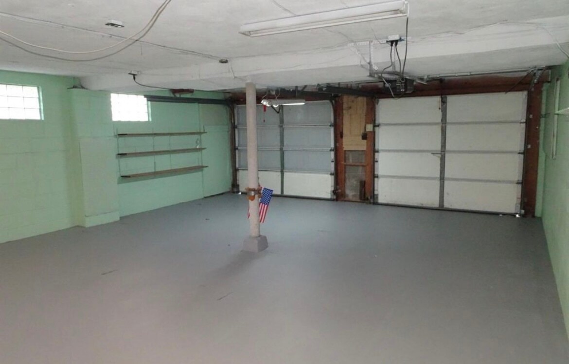 Building Photo - 4924 Kelsch Ln