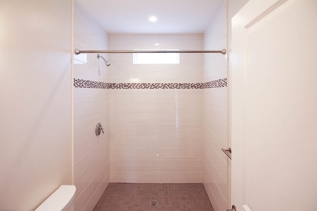 Building Photo - 26 Taralli Terrace