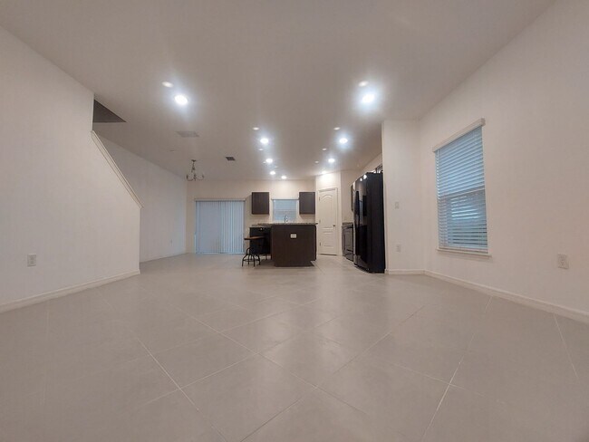 Building Photo - COMING SOON! Beautiful 3 Bedroom 2 1/2 Bat...
