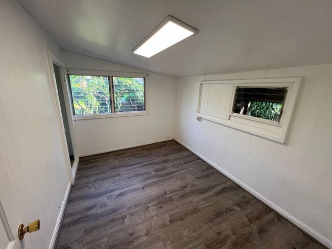Building Photo - Charming 3-Bedroom Plantation Cottage in K...