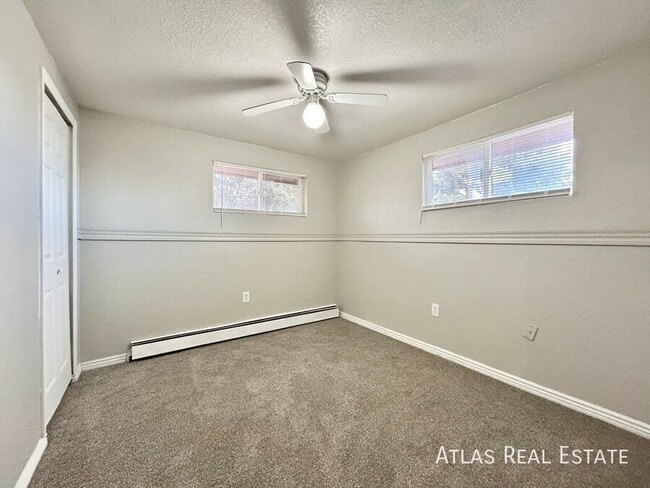 Building Photo - 874 Linley Ct