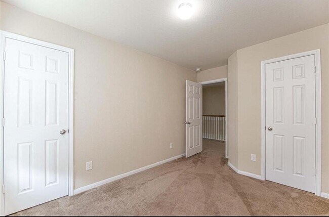 Building Photo - 16706 Lark Bunting Ln
