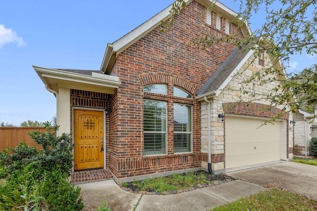 Building Photo - 23831 Villa Lisa Dr