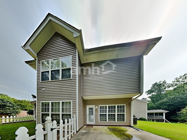 Building Photo - 405 Bedstraw Ct