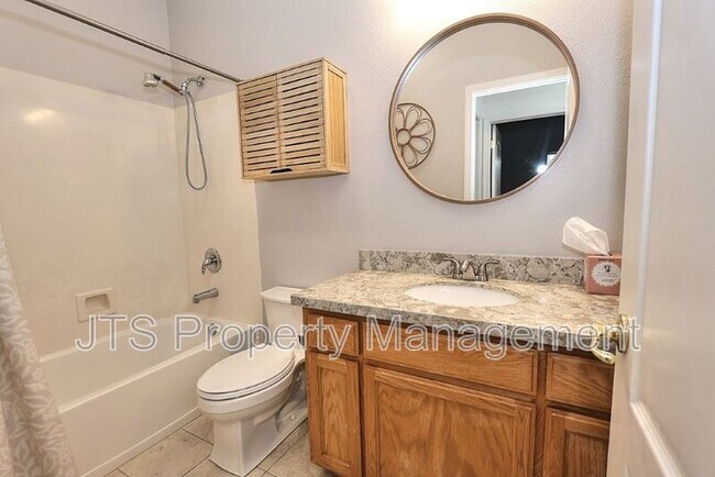 Building Photo - 3232 Balada Way