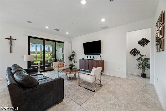 Building Photo - 5644 Celebration Dr