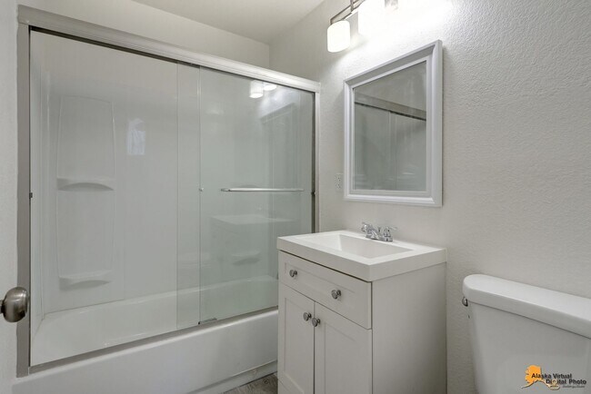 Building Photo - 4011 E Turnagain Blvd