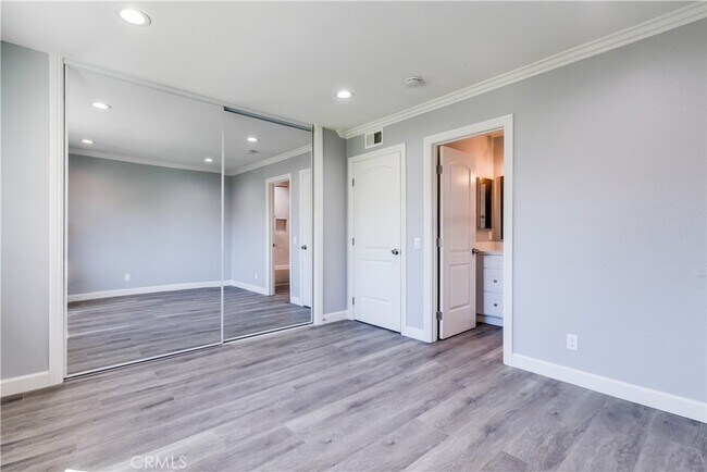 Building Photo - 55 Exeter-