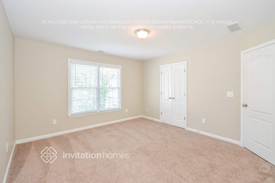 Building Photo - 734 Laurel W Ct