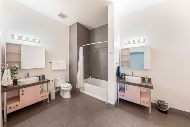 Building Photo - 1234 Wilshire Blvd