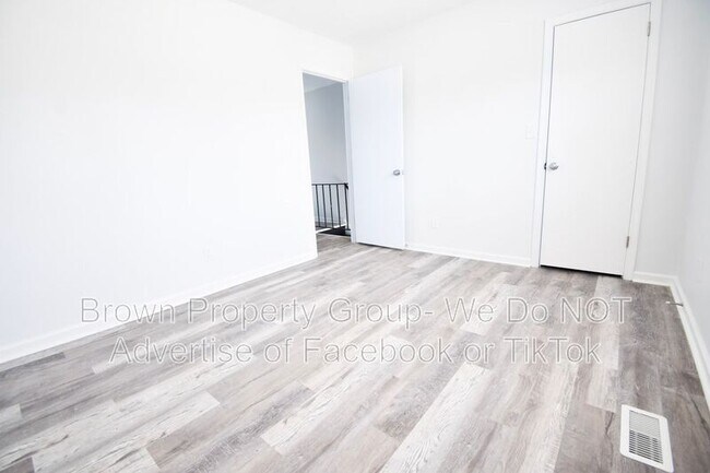 Building Photo - 2113 Grand Prix Dr