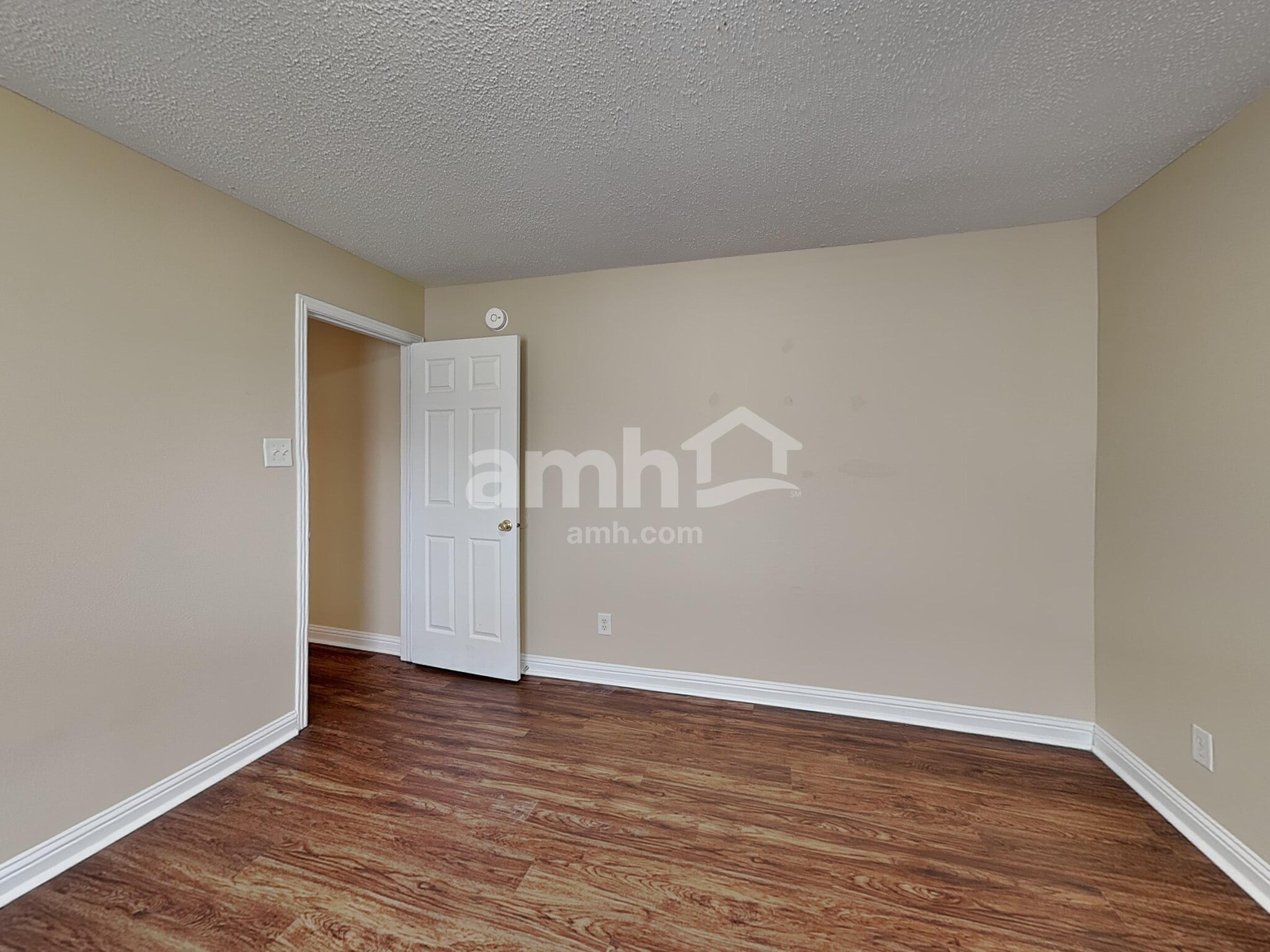 Building Photo - 12587 Majestic Way