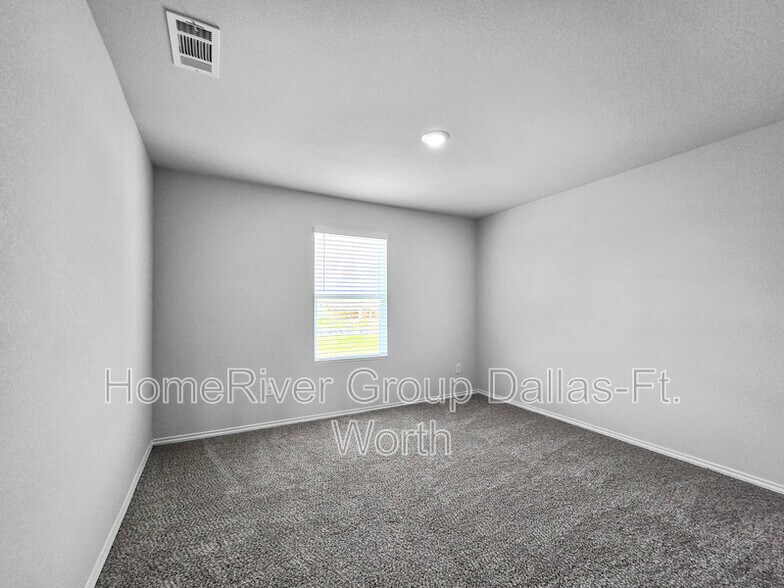Building Photo - 150 Bluebonnet Wy